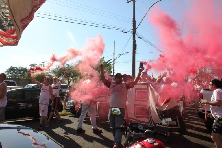 Torcida organiza manifestação para incentivar Botafogo