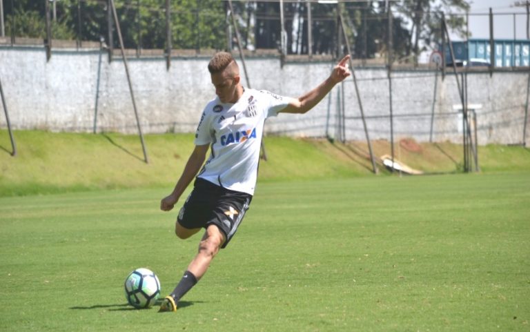 Sem jogar na Ponte, Felipe Saraiva está acertando com Botafogo
