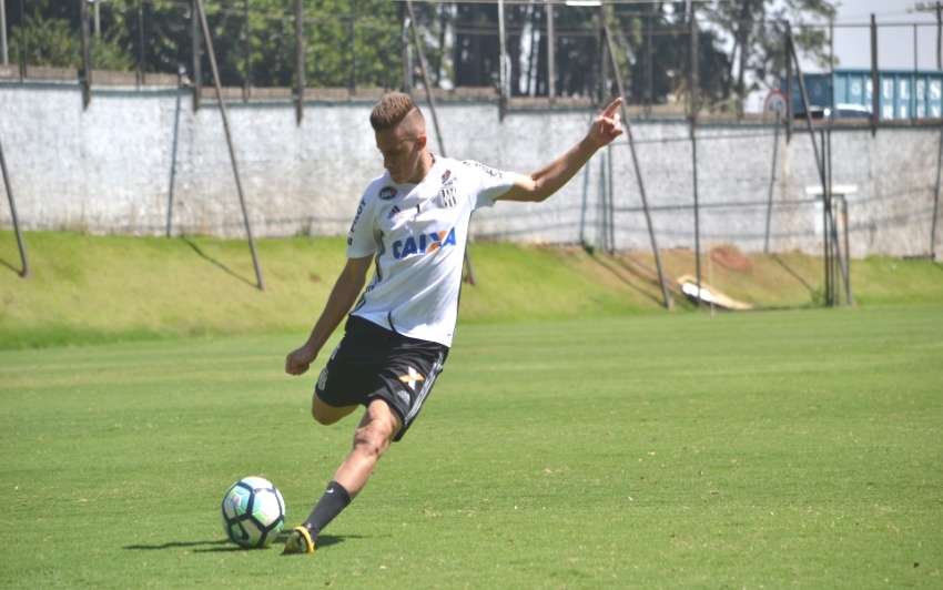 Sem jogar na Ponte, Felipe Saraiva está acertando com Botafogo