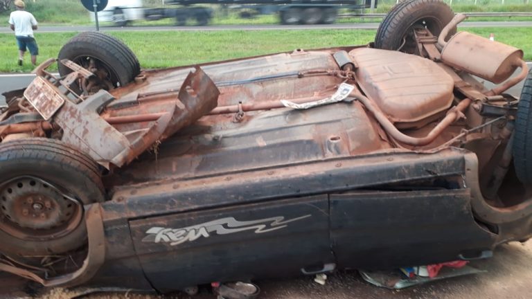 Acidente na rodovia Anhanguera deixa três pessoas feridas