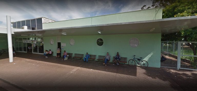 Mulher esfaqueia o marido após denunciá-lo por agressão