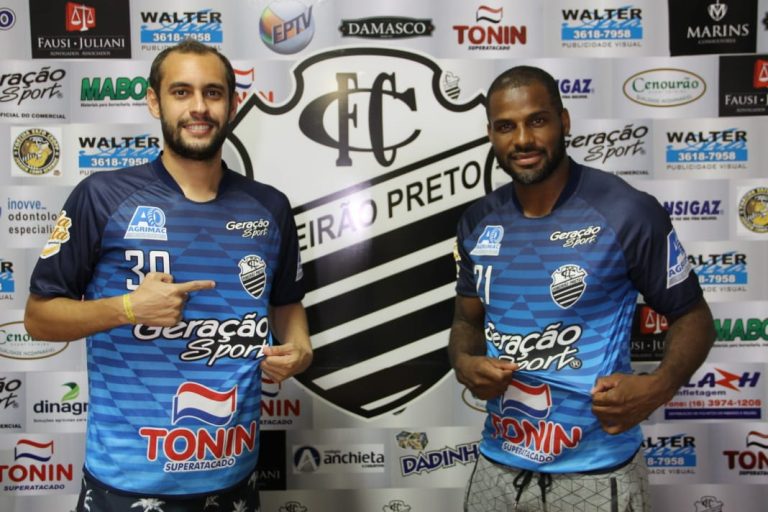 Conrado e Cléber são inscritos e podem estrear pelo Comercial