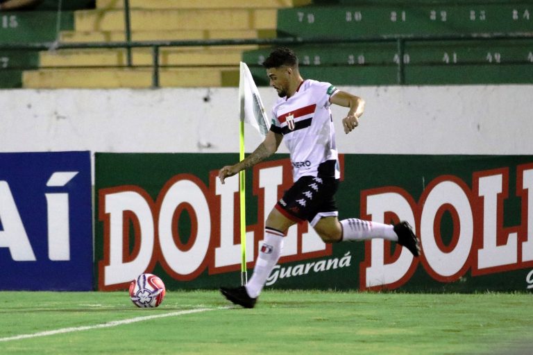 Lucas Mendes destaca linha dura e discurso otimista de Roberto Cavalo