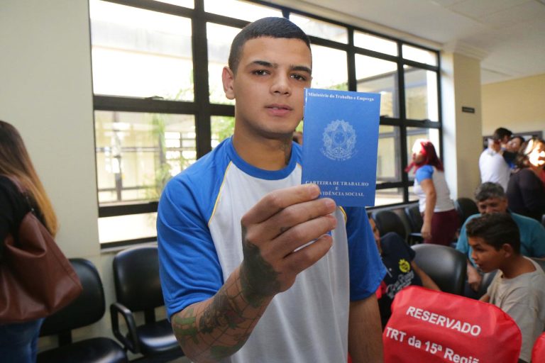 Fundet abre vagas para contratação de estagiários