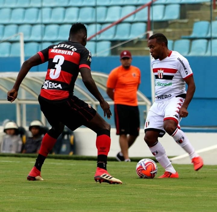 Confira os seis gols do empate entre Botafogo e Oeste