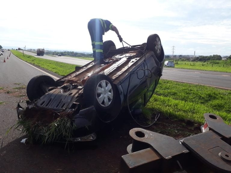 Tombamento, colisão traseira e choque são os tipos de acidentes mais comuns em rodovias da região
