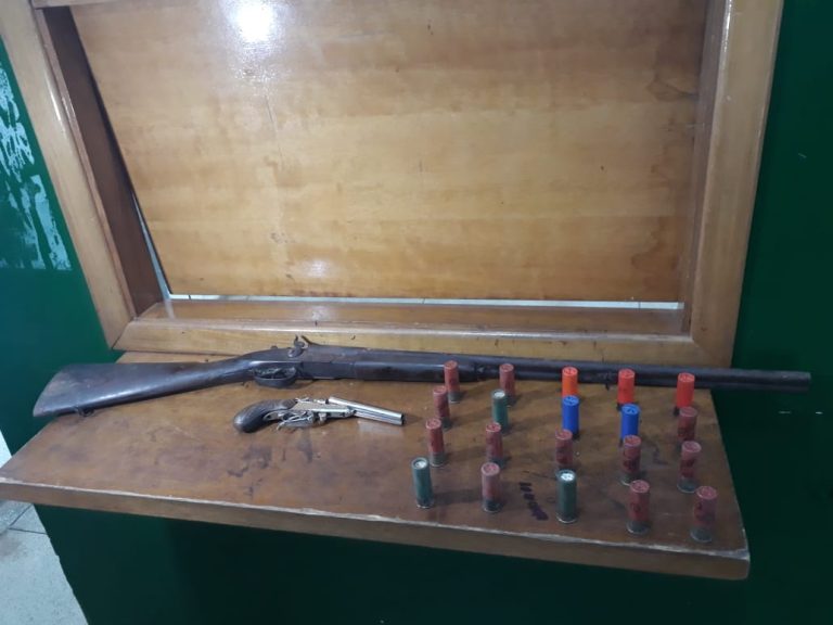 Idoso é preso com armas na zona Norte de Ribeirão