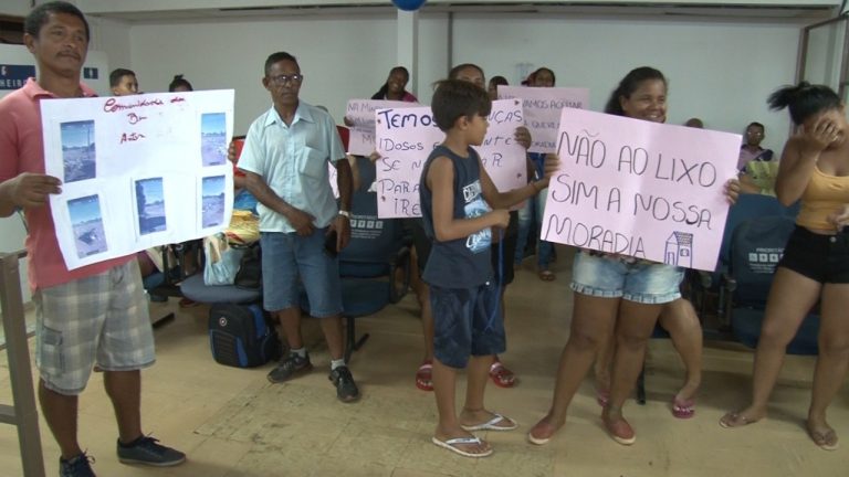 Moradores de comunidade ocupam prédio da Cohab