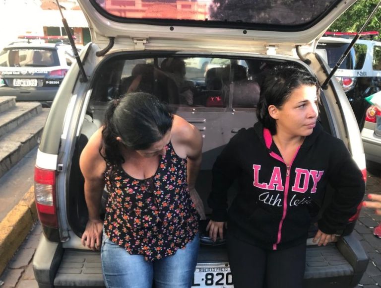 Presas por suposto envolvimento em morte de frentista são irmã e esposa de foragidos