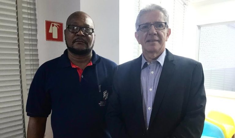 Vice se propõe a intermediar diálogo entre governo e servidores em greve