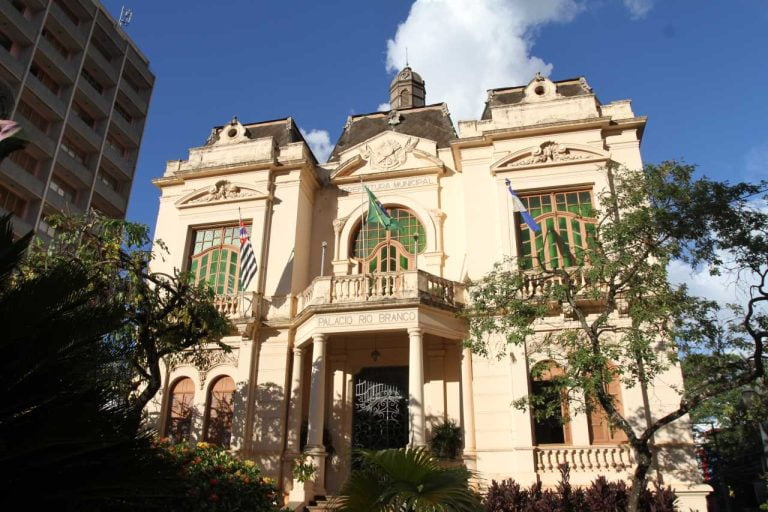 TCE cria regra de transição e alivia situação da Prefeitura com os gastos do IPM