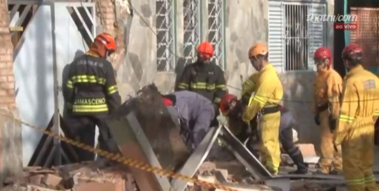 O tema de hoje de Jorge Kajuru é a retomada do Programa Minha Casa, Minha Vida