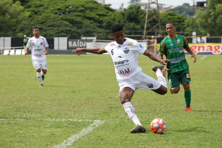 Cortez segue mesmo caminho de Michel Renner e é emprestado pelo Leão ao URT-MG