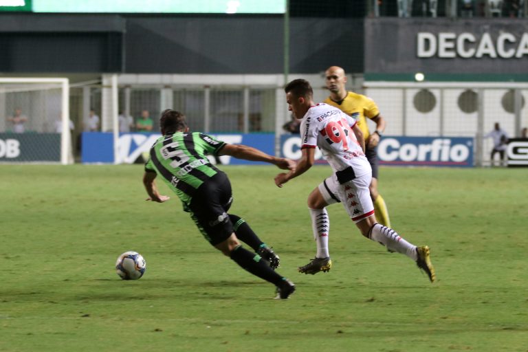 Exame aponta lesão de grau 2 e Felipe Saraiva desfalca o Botafogo por três semanas