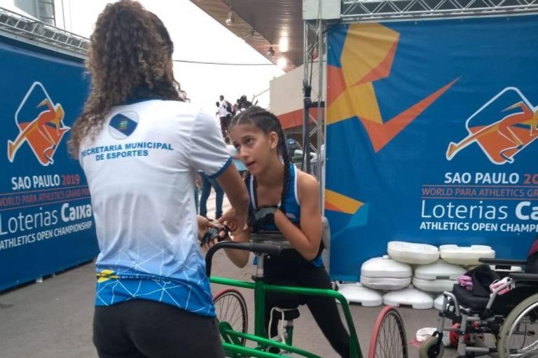 Atleta paraolímpica de Ribeirão bate recorde mundial