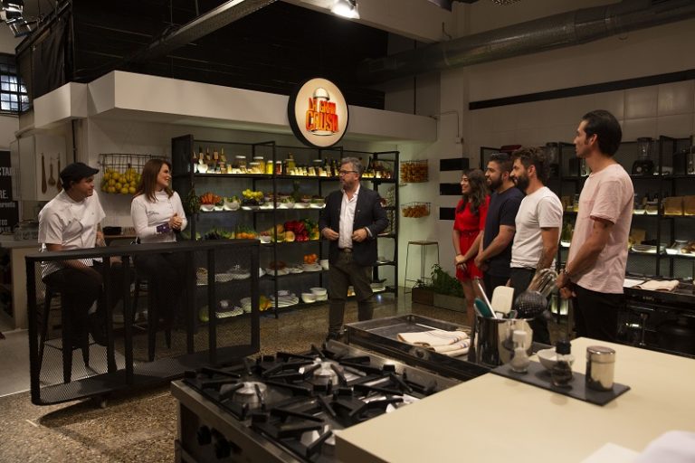 Restaurante lança primeiro sanduíche criado em reality show