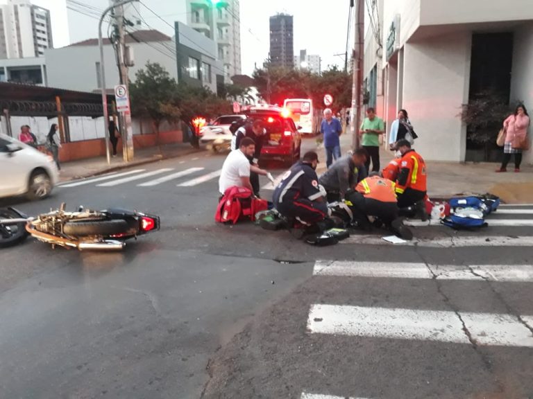 Motociclista morre após acidente com ônibus