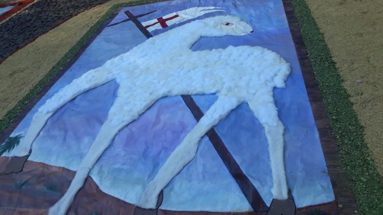 Tradicional feriado de Corpus Christi remete a memória do Cristo para os católicos