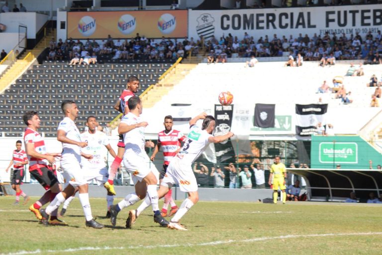 Na Joia, Comercial vence o Linense pela Copa Paulista