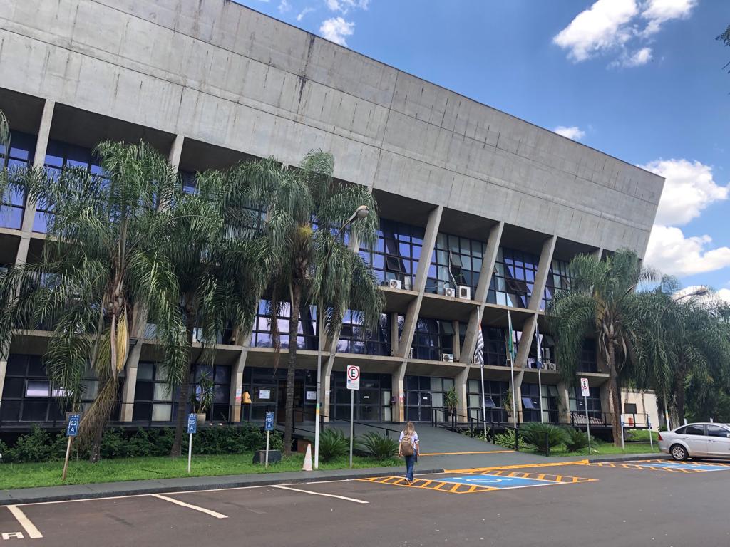 camara-adia-votacao-de-projeto-da-terceirizacao-das-creches