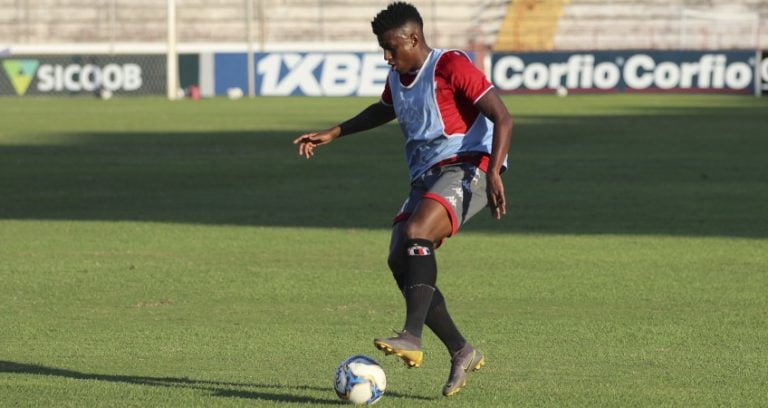Com Erick Luis no time, Botafogo encara o Brasil de Pelotas pela Série B