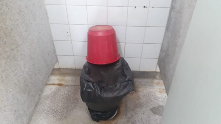 Usuários denunciam problemas em vasos sanitários da UBDS do Quintino