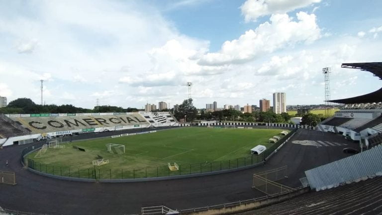 O humilhante protesto comercialino