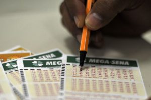 Mega-Sena 2615: ninguém acerta as dezenas e prêmio vai a R$ 40 milhões