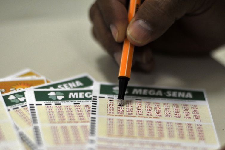 Mega-Sena acumula, e deve pagar R$ 40 milhões no sábado (29)
