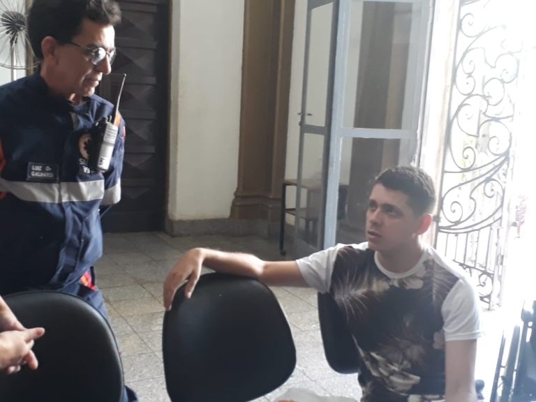 Cadeirante registra boletim de ocorrência por falta de transporte