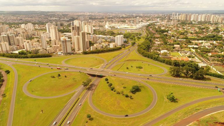 Acirp quer esclarecimentos sobre limitação de 4h para funcionamento de lojas e escritórios