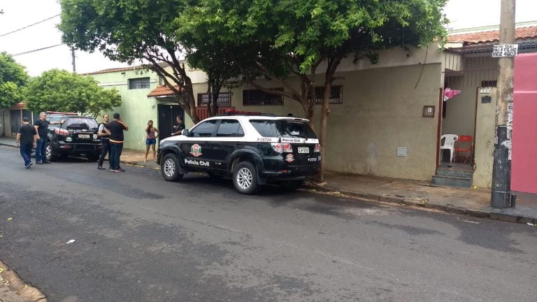 Homem grava conversa íntima, chantageia jovem e é preso em Ribeirão