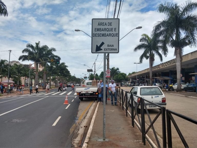 Transep autoriza embarque e desembarque de passageiro em baias de ônibus em frente à rodoviária de Ribeirão
