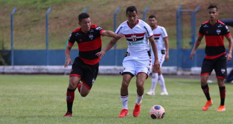 Botafogo empata e encaminha classificação; Bafo perde e se complica