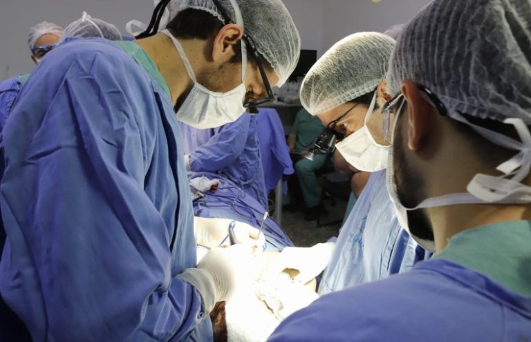 Mulher que teve couro cabeludo arrancado passa por nova cirurgia em Ribeirão