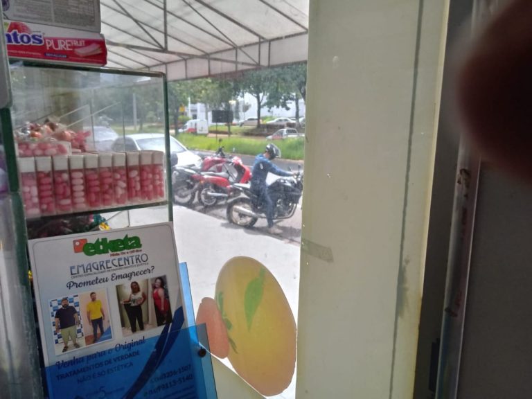 Funcionário tira chaves de motos de ladrões e frustra assalto a financeira em Ribeirão