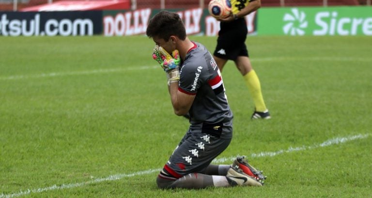Botafogo encara o Londrina pela Copa Paulista; profissional faz jogo-treino contra Batatais