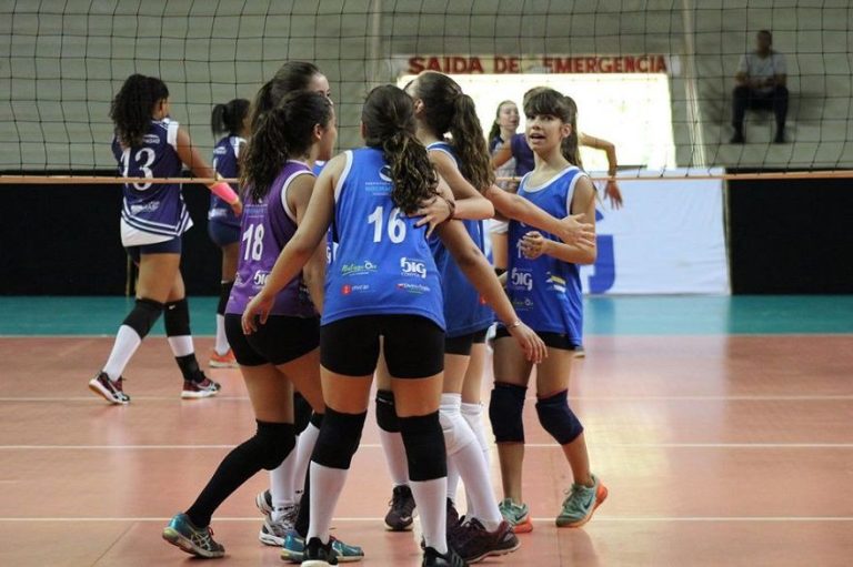 Vôlei Feminino realiza seletiva para novas atletas
