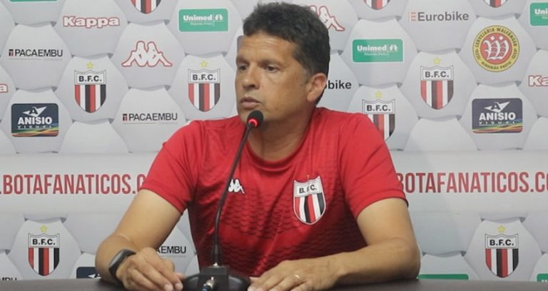 Botafogo perde para Ferroviária e se complica no Campeonato Paulista