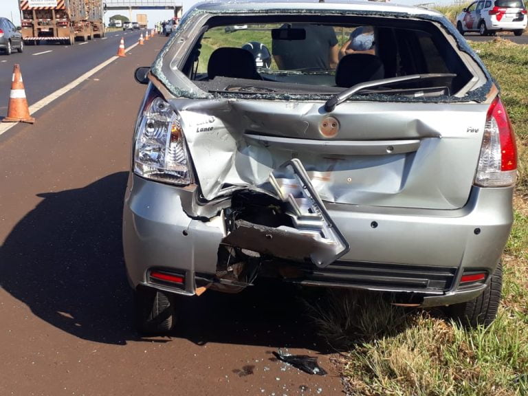 Dois acidentes provocaram lentidão na rodovia Abrão Assed nesta quinta-feira (30)