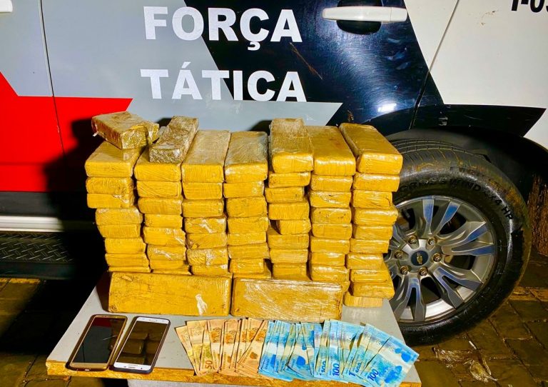 Força Tática da PM prende traficantes e apreende 70 tabletes  de maconha na zona Norte de Ribeirão