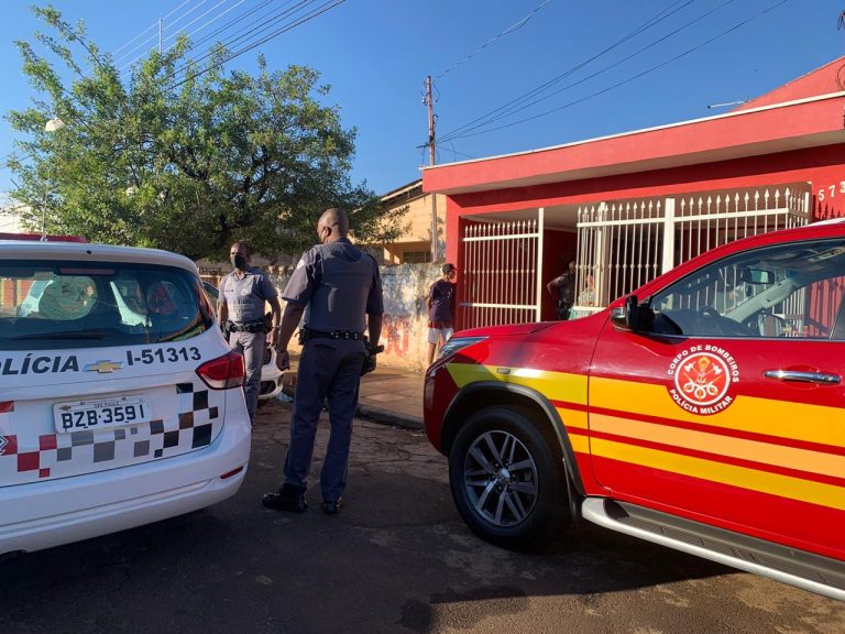 Vídeo: Filha de 17 anos é acusada de esfaquear o próprio pai na Vila Virgínia