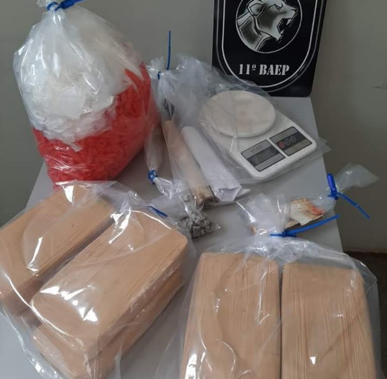 Menor infrator é apreendido com oito tijolos de crack na zona Norte de Ribeirão Preto