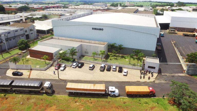 Funcionário de 22 anos morre em armazém após ser atingido por saco de 1 tonelada em Franca