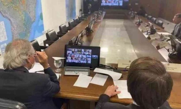 Live com Bolsonaro e Fiesp registra empresário ‘peladão’