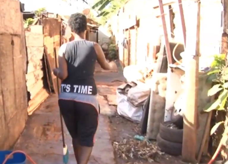 Moradores da comunidade Mario Covas falam sobre as dificuldades enfrentadas sem o apoio dos poderes públicos