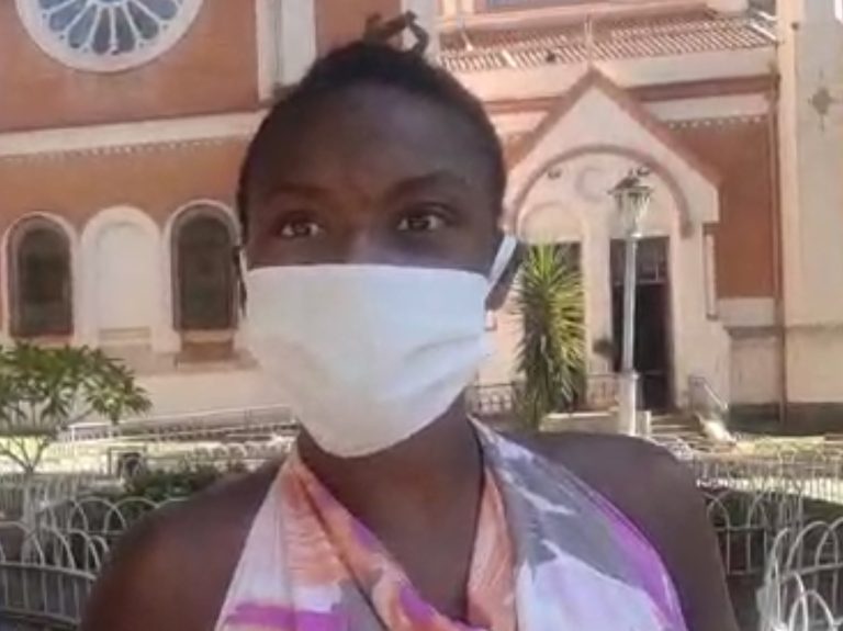 A UPA não quis me receber, diz moradora de rua  diagnosticada com covid em Ribeirão