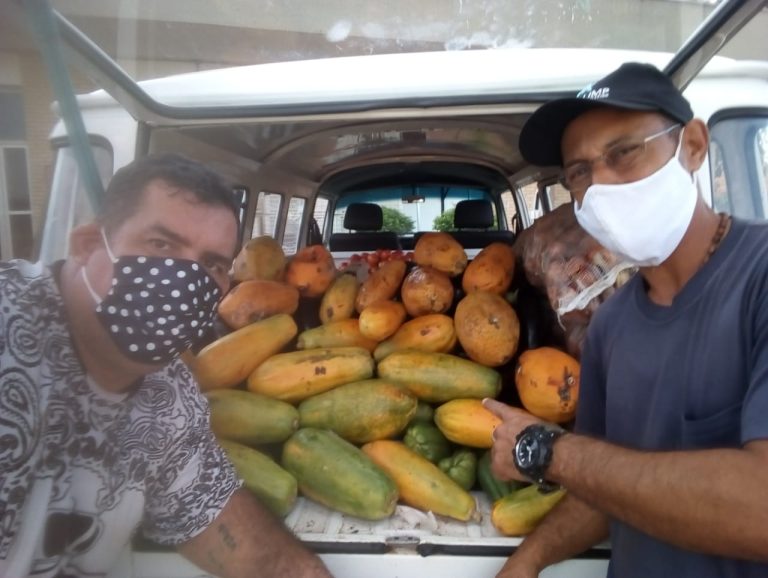 Torcida Mancha Alvinegra doa mais de 1.5 toneladas de alimentos para comunidades de Ribeirão Preto