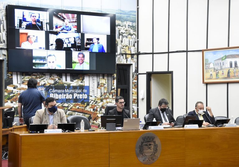 Número de veículos é discutido durante CPI das Ambulâncias