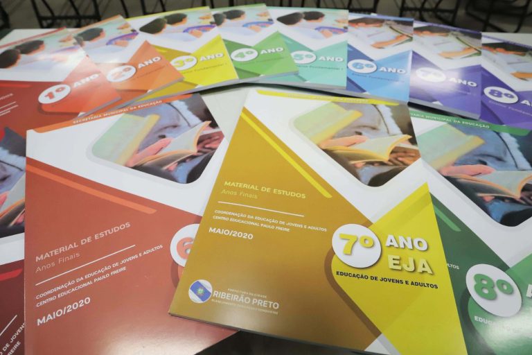 Prefeitura inicia entrega de kits alimentares e escolares a 47 mil alunos da rede municipal